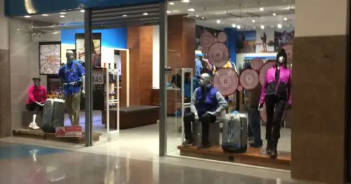 COLUMBIA SPORTSWEAR PLAZA CENTRAL BOGOTÁ COLUMBIA SPORTSWEAR PLAZA CENTRAL BOGOTÁ